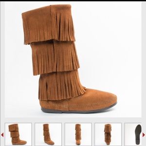Minnetonka 3-Layer Fringe Boots